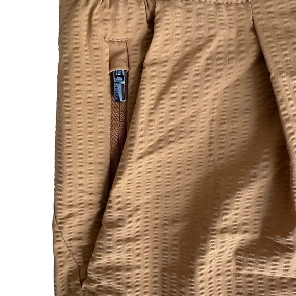 Athleta Tuscany Gold Textured Brooklyn Short - Picture 5 of 10